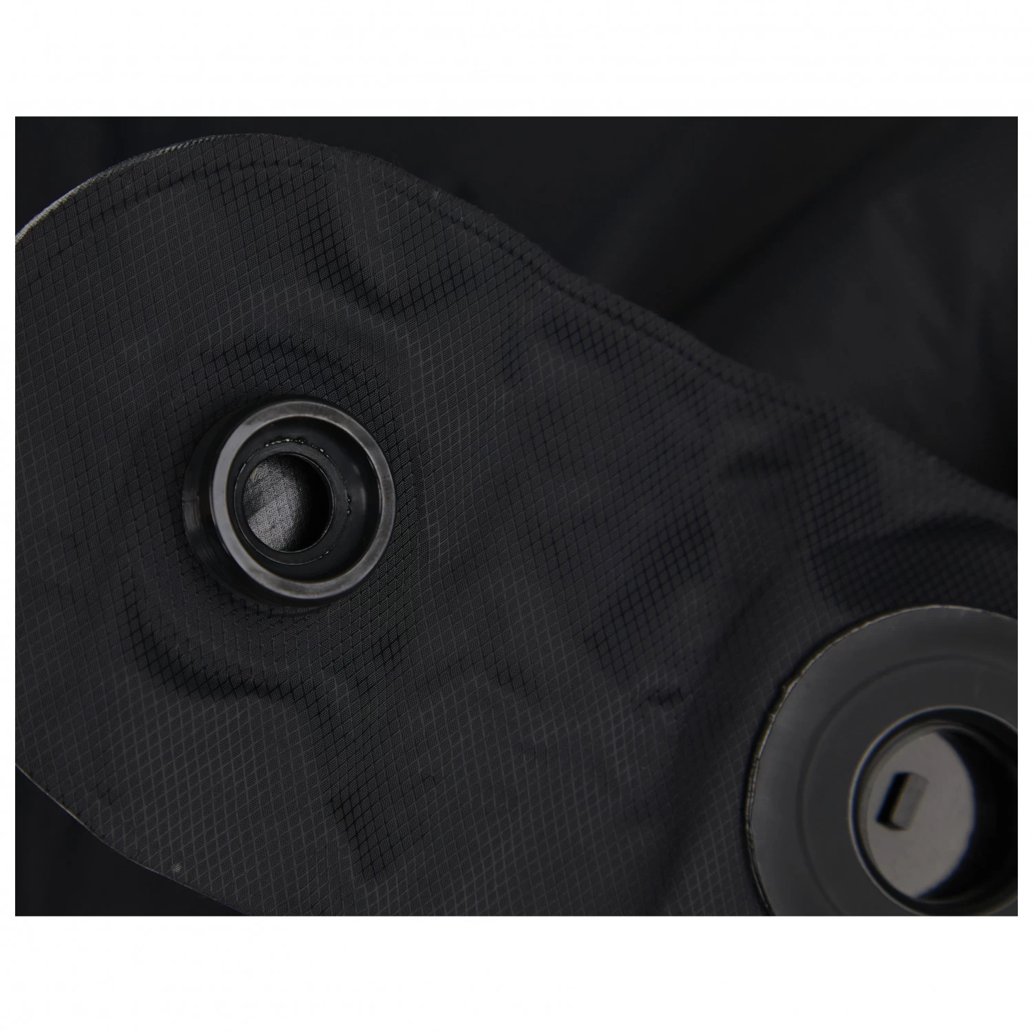 Stoic Pump Bag - Image 6